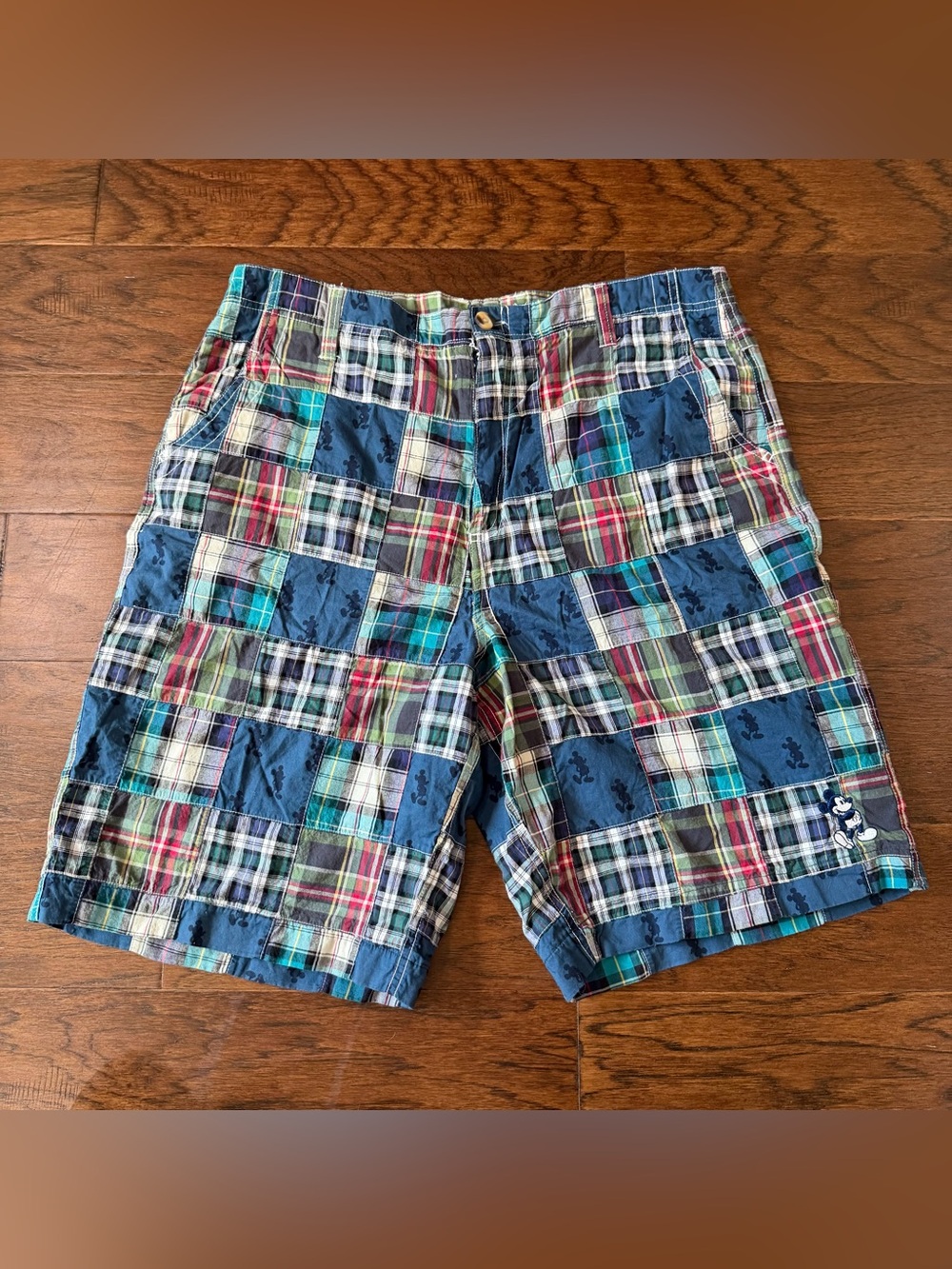 Walt Disney World Men’s Mickey Mouse Patch Work Shorts Colorful Plaid 36
